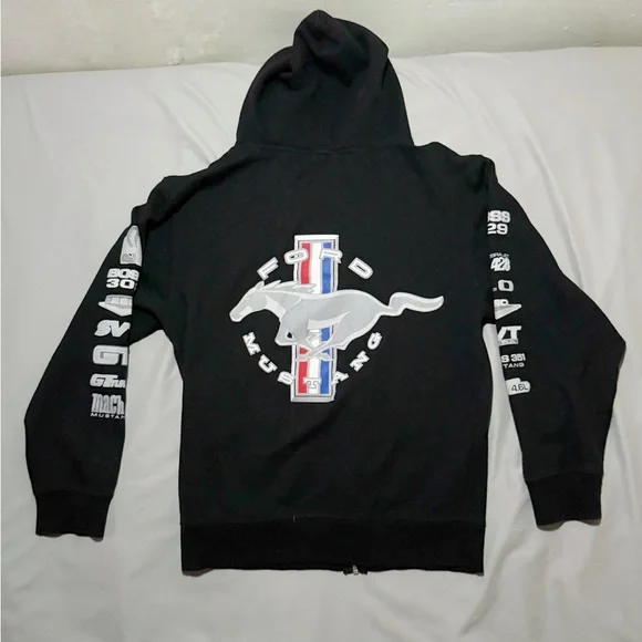 Mustang Black Zip Up Sweater Size Small - Picture 11 of 13